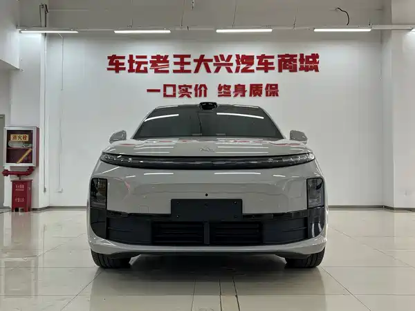 Li Auto L6 2024