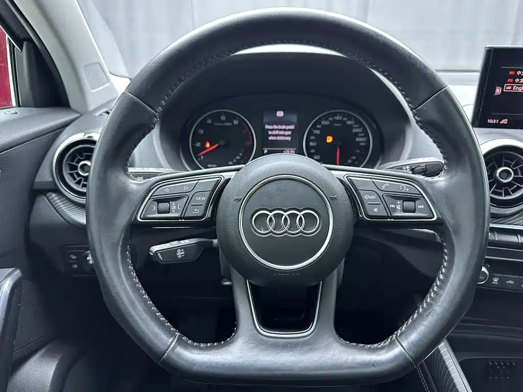 Audi Q2L 2022 — фото 12