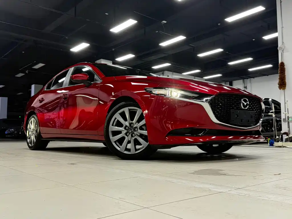 Mazda 3 Axela 2022