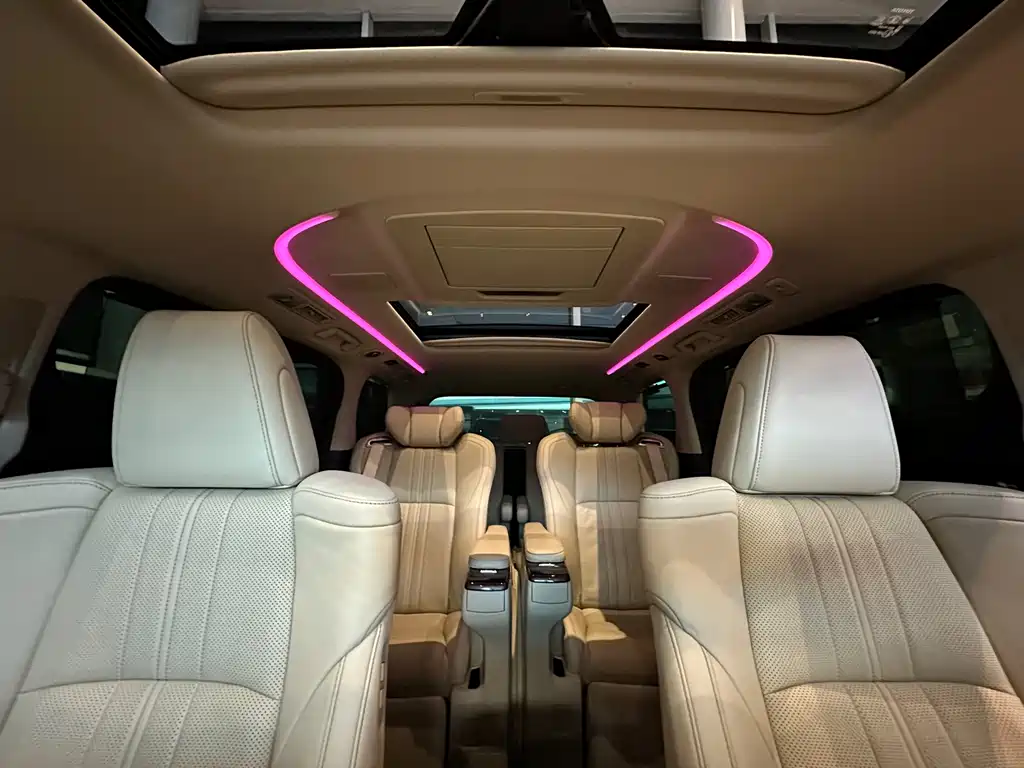 Toyota Vellfire 2022 — фото 19