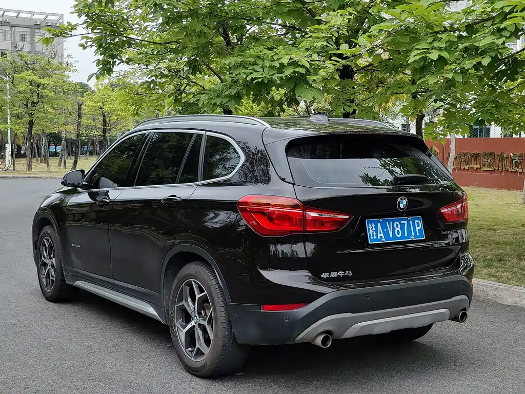 BMW X1 2018 — фото 4