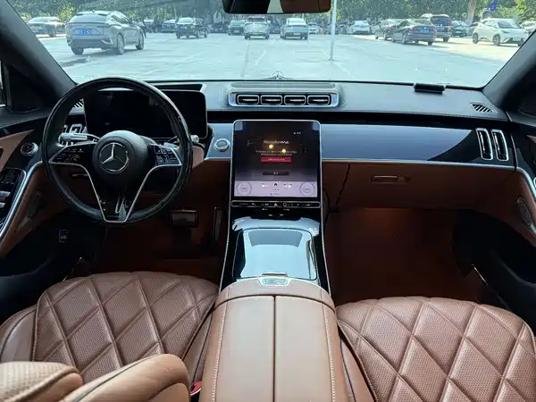 Mercedes-Benz Maybach S-Class 2024