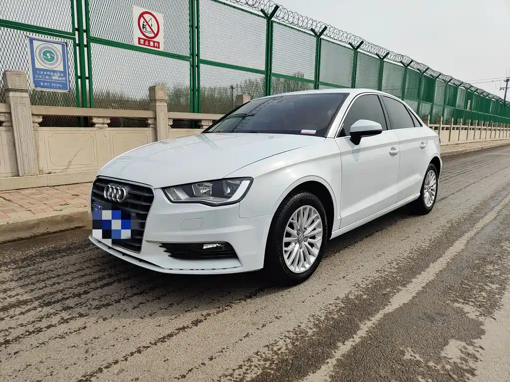 Audi A3 2016 — фото 1
