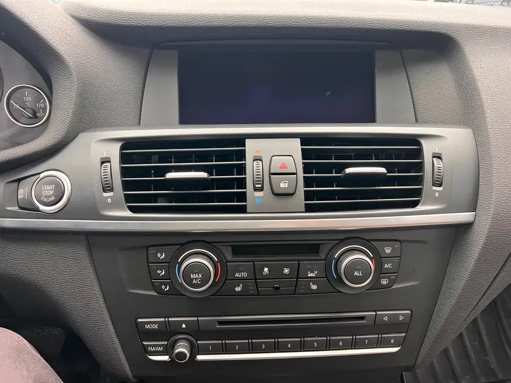 BMW X3 2014 — фото 10
