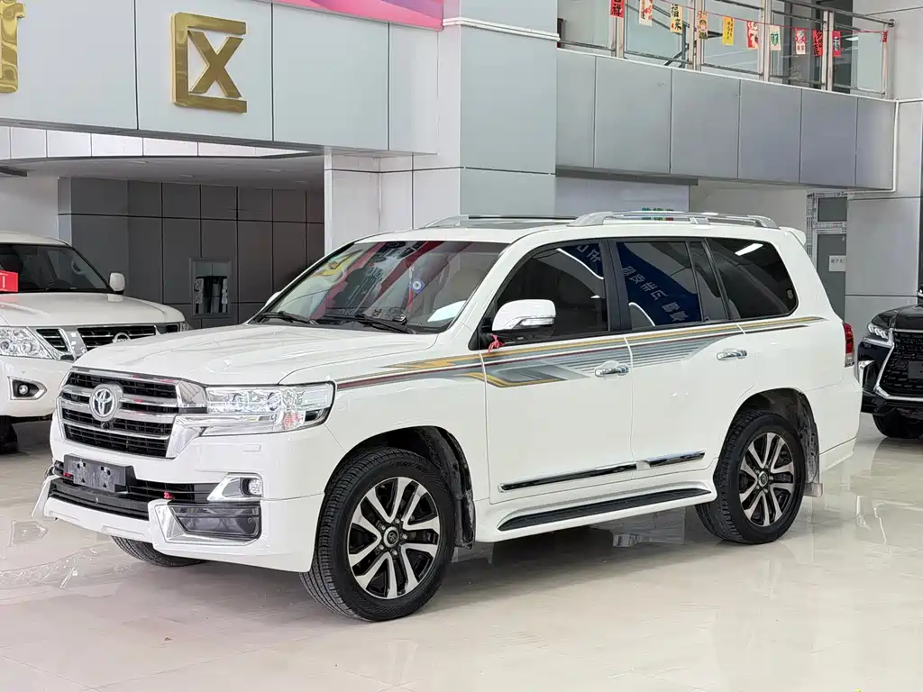 Toyota Land Cruiser 2020 — фото 2