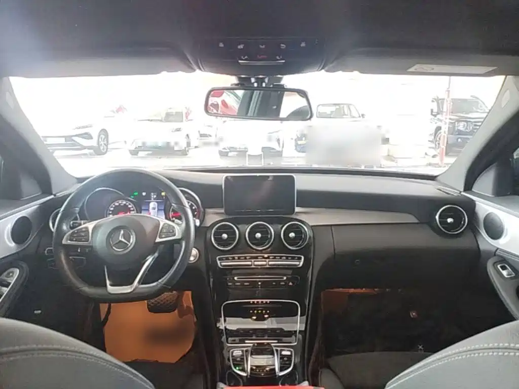 Mercedes-Benz C-Class 2017 — фото 10