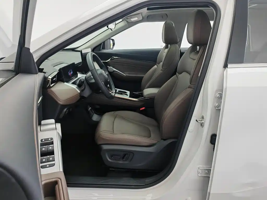 GAC Trumpchi GS4 2025 — фото 10