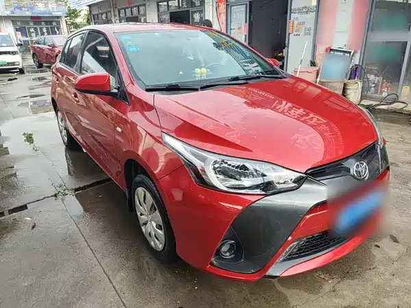 Toyota Yaris L 2019