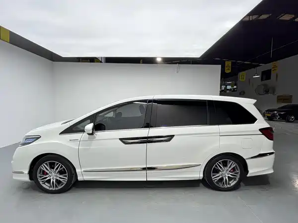Honda Elysion 2019