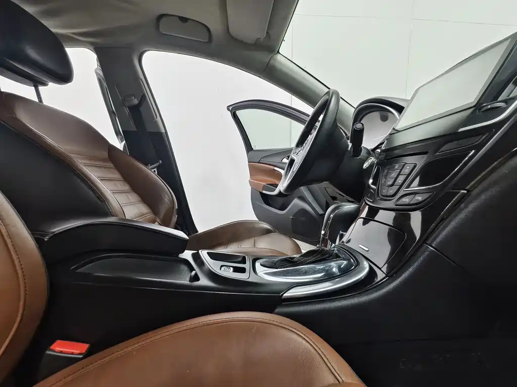 Buick Regal 2015 — фото 15