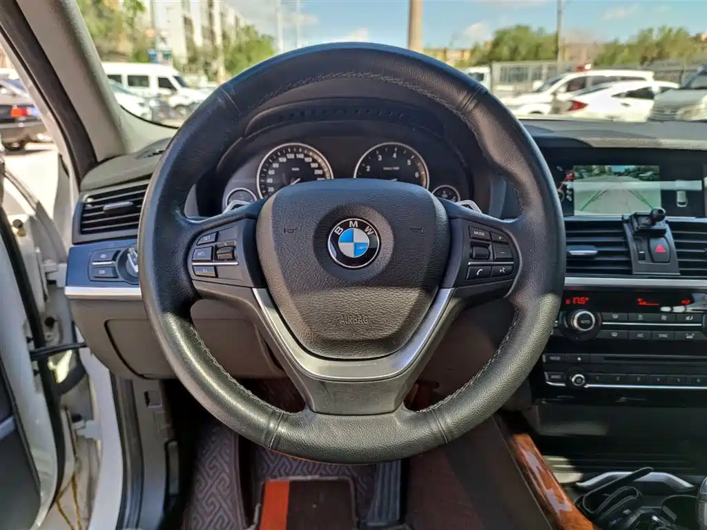 BMW X4 2015 — фото 12