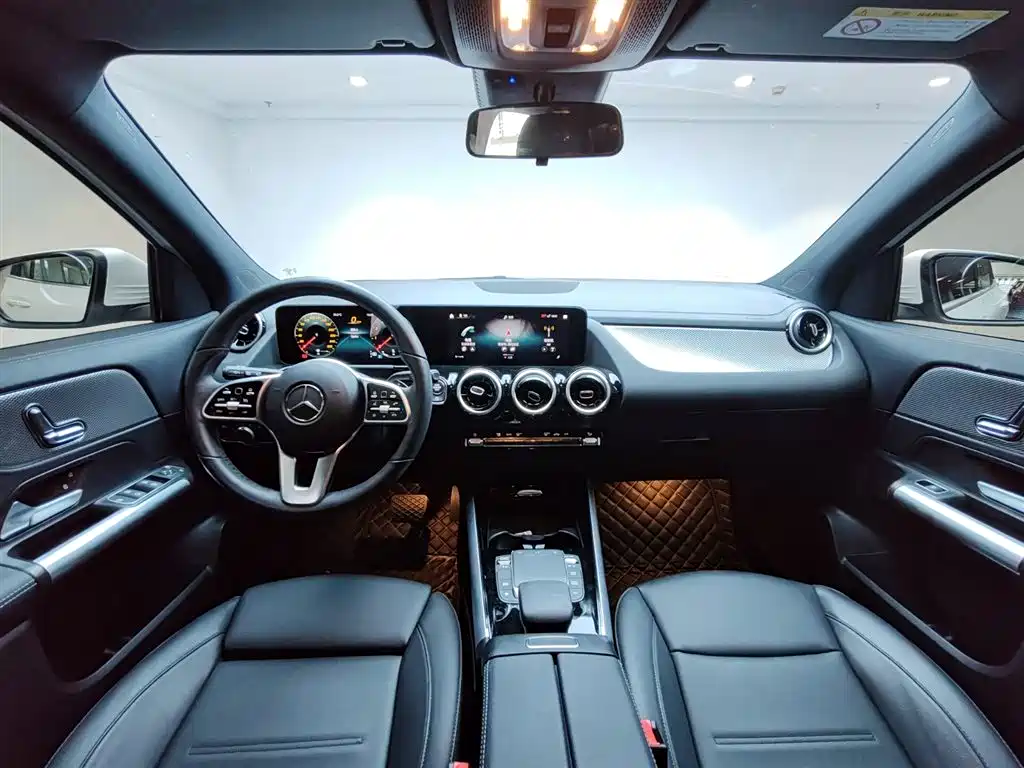 Mercedes-Benz GLA 2023 — фото 9