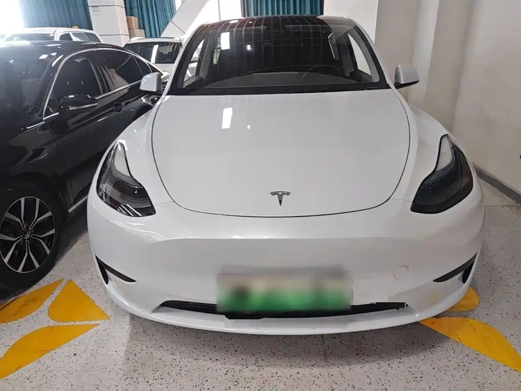 Tesla Model Y 2023 — фото 3