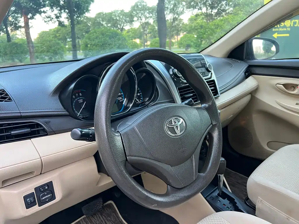 Toyota Vios 2014 — фото 15