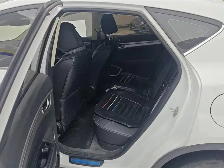Geely Emgrand GS 2020 — фото 11