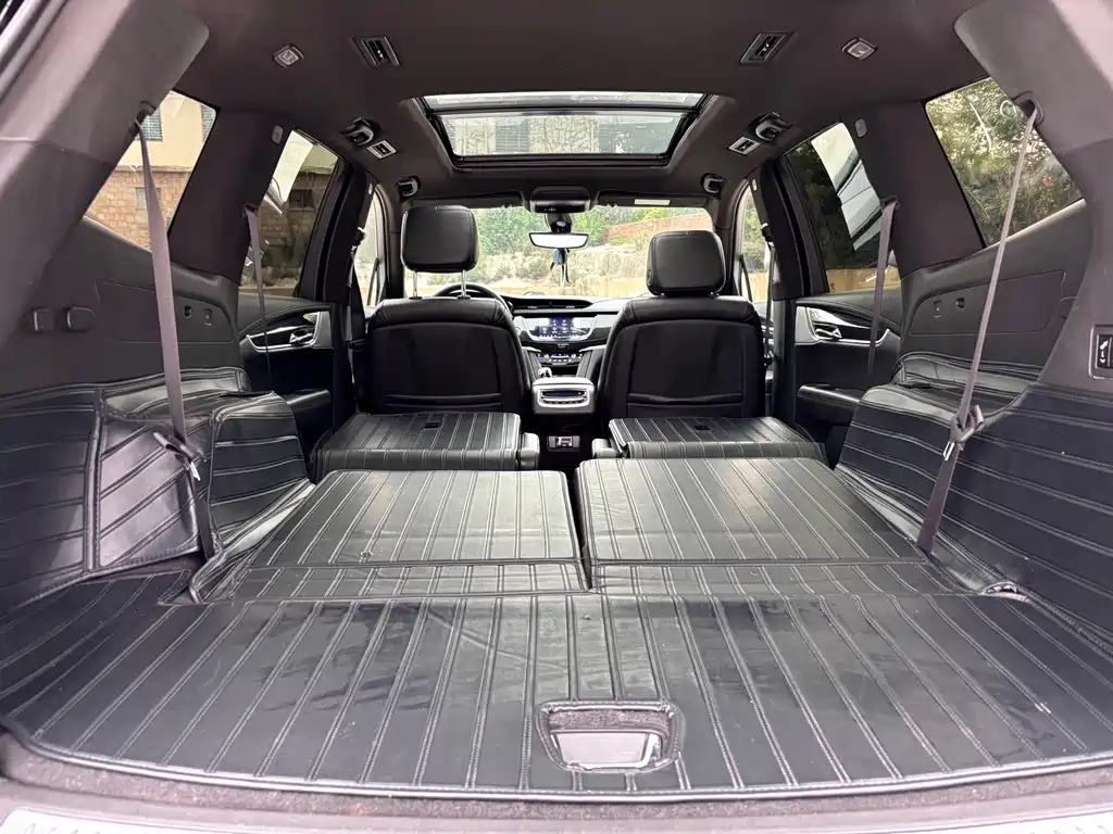 Cadillac XT6 2021 — фото 14