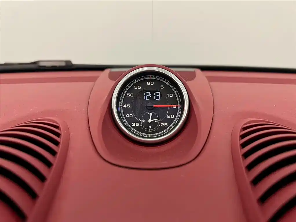 Porsche 718 2025 — фото 12