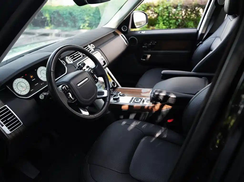 Land Rover Range Rover 2018 — фото 7