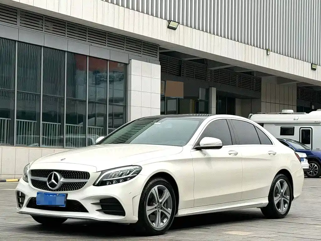 Mercedes-Benz C-Class 2020 — фото 2