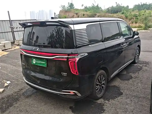 Hongqi HQ9 PHEV 2024