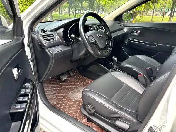 Kia K2 2015