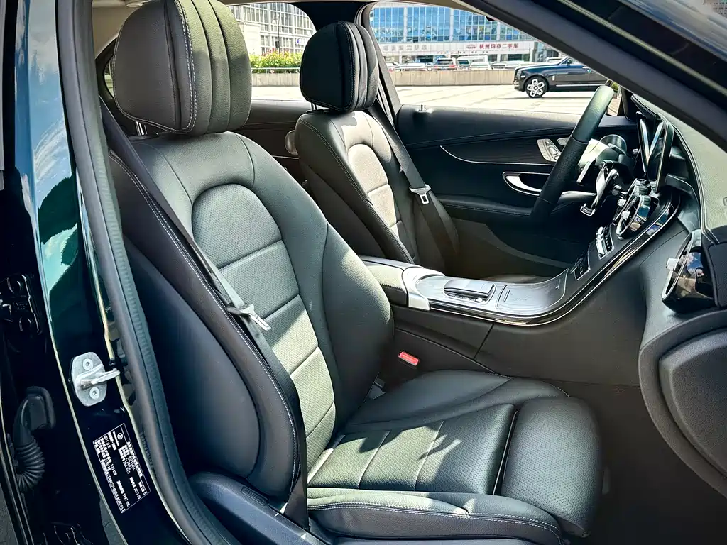 Mercedes-Benz C-Class 2021 — фото 12