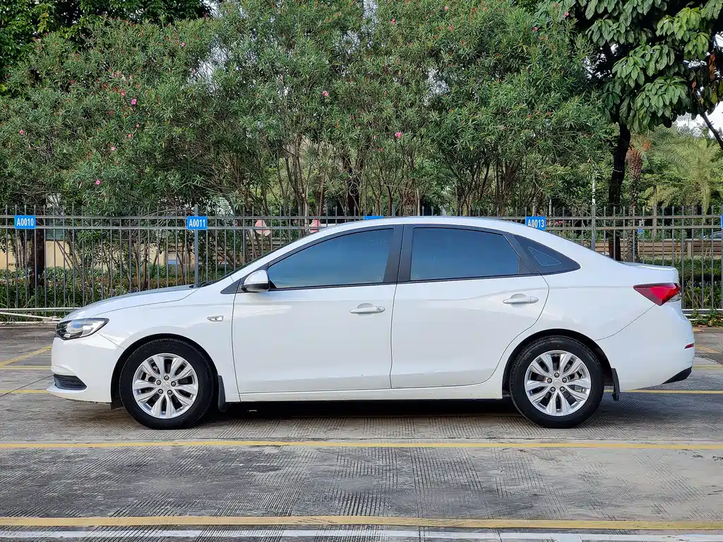 Buick Excelle 2021