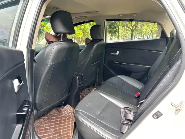 Kia K2 2015