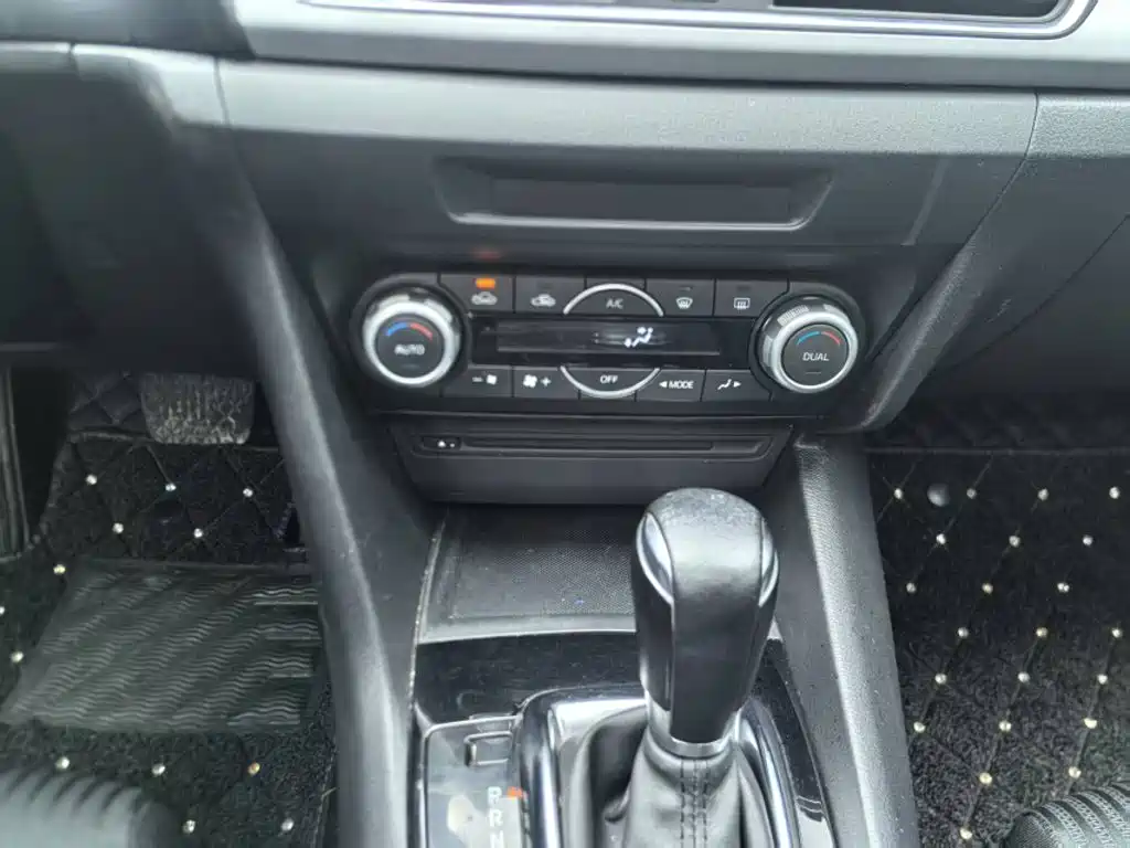 Mazda 3 Angkesela 2015 — фото 13
