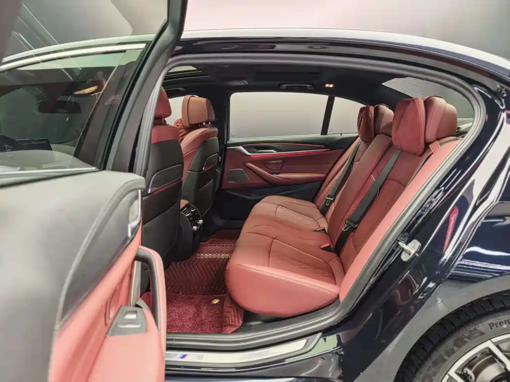 BMW 5 Series 2023