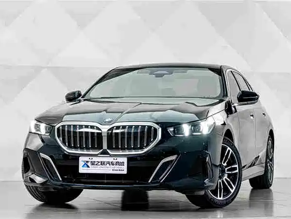 BMW 5 Series 2025