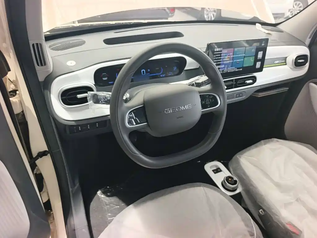 Geely Galaxy Panda 2026 — фото 11