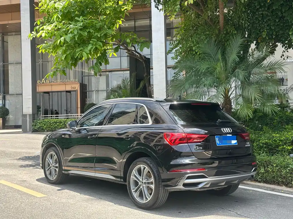 Audi Q3 2021