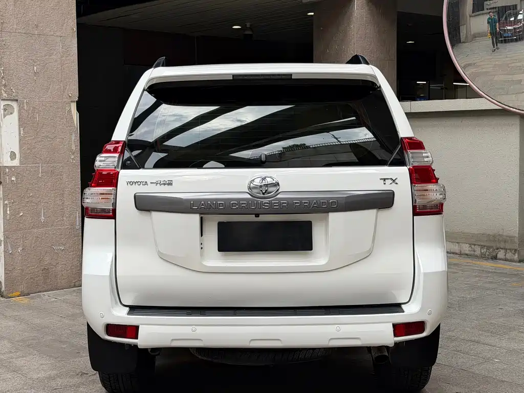 Toyota Prado 2014 — фото 4