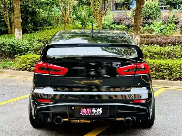 Mitsubishi Lancer EX 2012