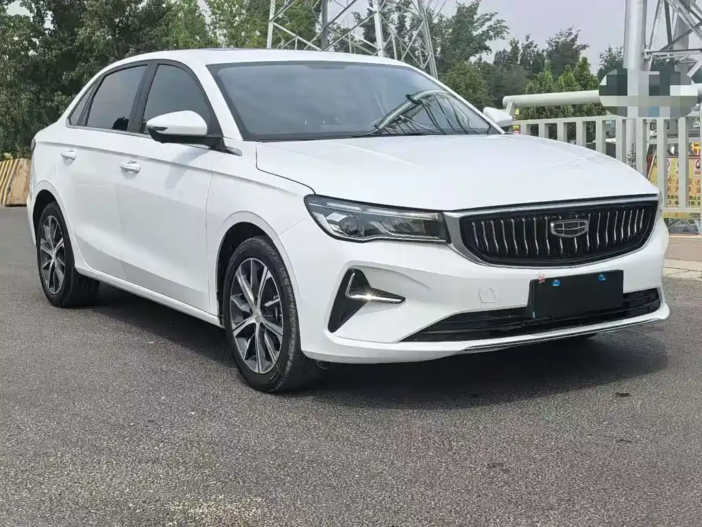 Geely Emgrand 2023