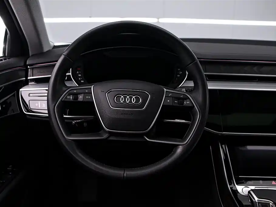 Audi A8 2020 — фото 7
