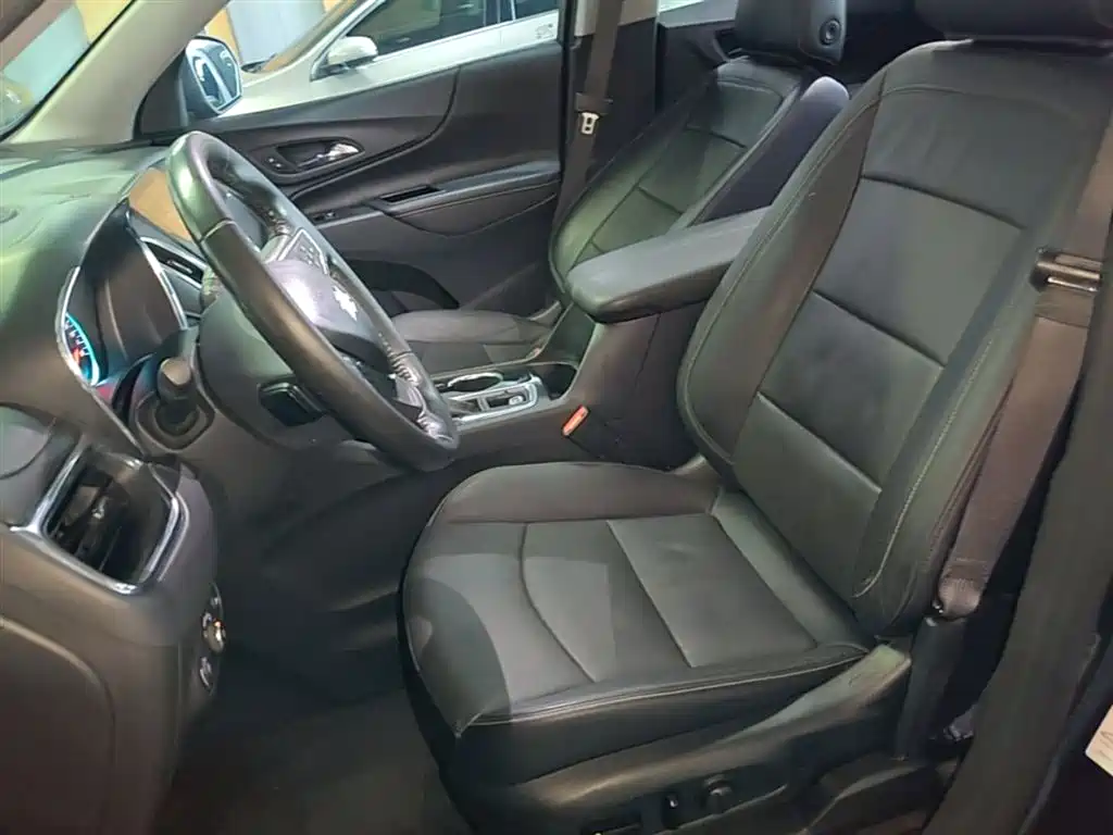 Chevrolet Equinox 2017 — фото 15