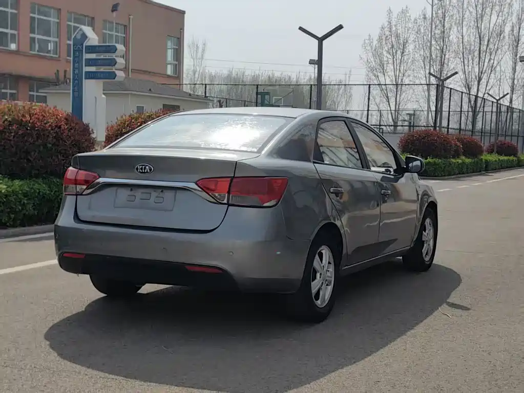 Kia Forte 2014 — фото 6
