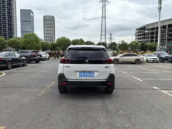 Peugeot 5008 2017