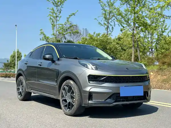 Lynk & Co 05 2022