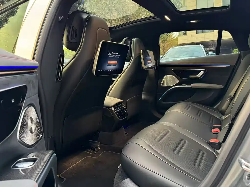 Mercedes-Benz EQS AMG 2025 — фото 10