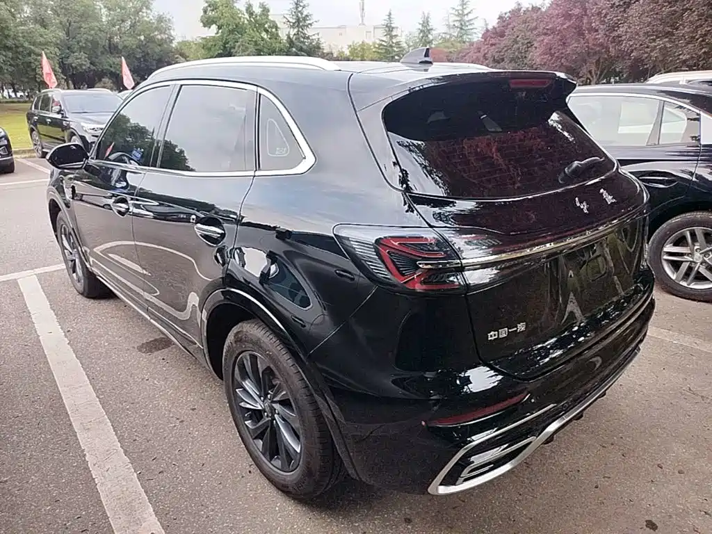 Hongqi HS5 2024