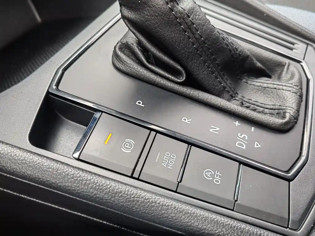 Volkswagen Lavida 2024 — фото 16