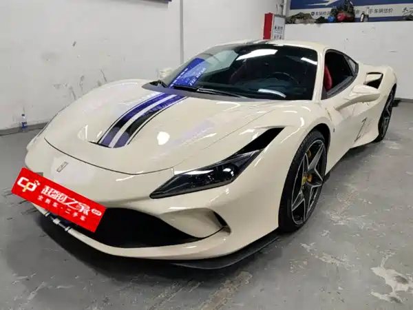 Ferrari F8 2019