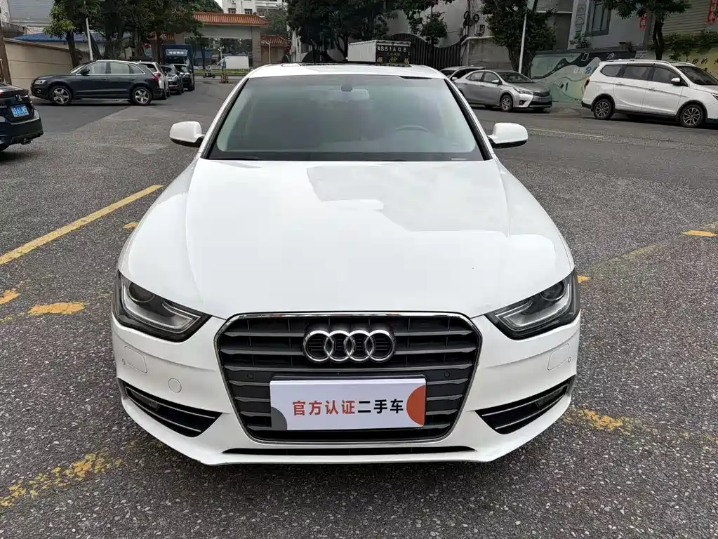 Audi A4L 2014
