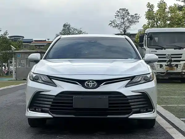 Toyota Camry 2021