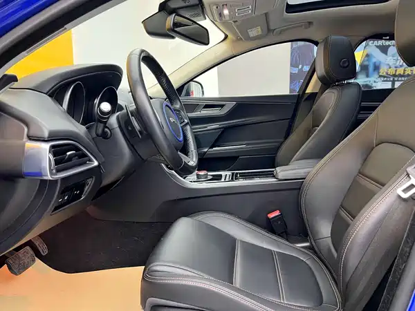 Jaguar XEL 2019