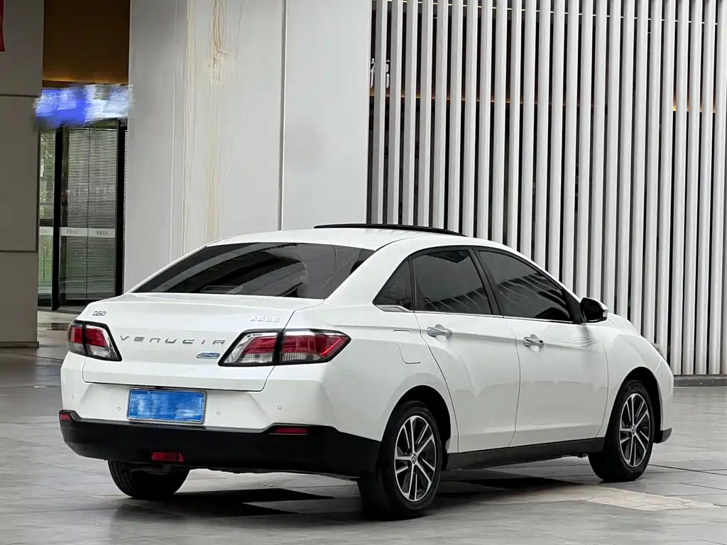 Venucia D60 2018