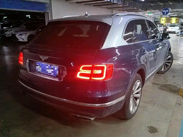 Bentley Bentayga 2017